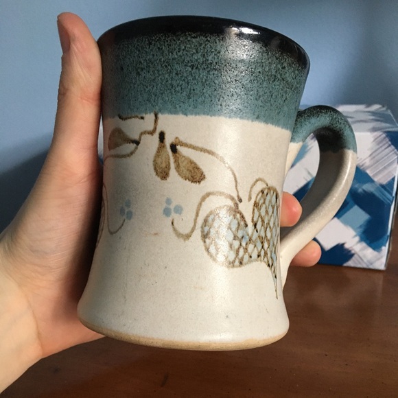 Hand thrown ceramic mug - Picture 4 of 5
